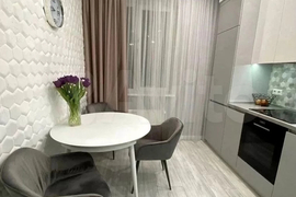 2-к. квартира, 58 м², 9/17 эт.